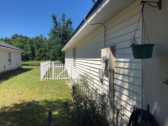 3rd image of 7945 WESTPORT BAY Drive N