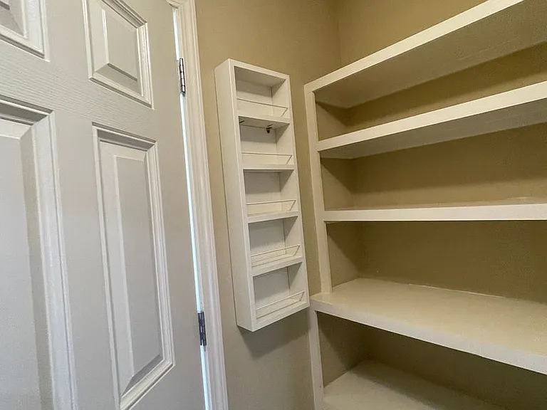 3703 Sabine Pass Dr — Photo 18