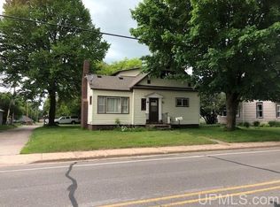 306 Stambaugh Ave, Iron River, MI 49935
