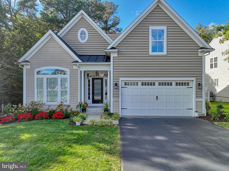 1st image of 41219 Gloucester Dr