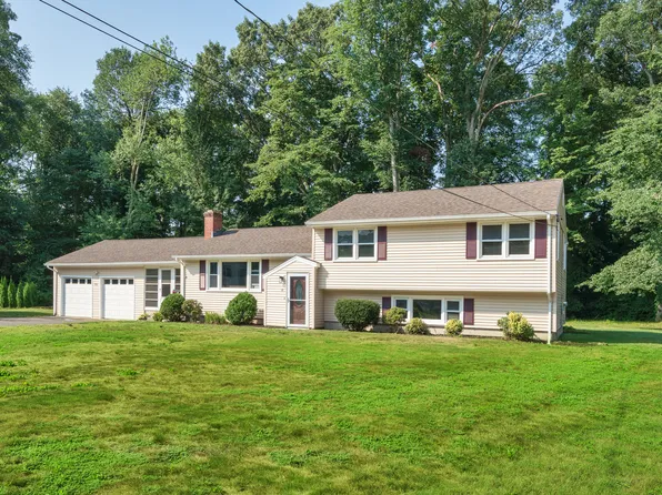 15 Elliot Court, North Haven, CT 06473