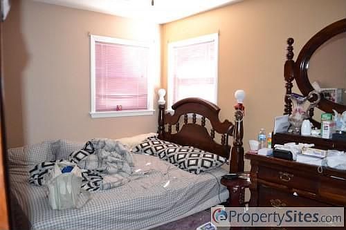 4th image of 3515 W Cortland St