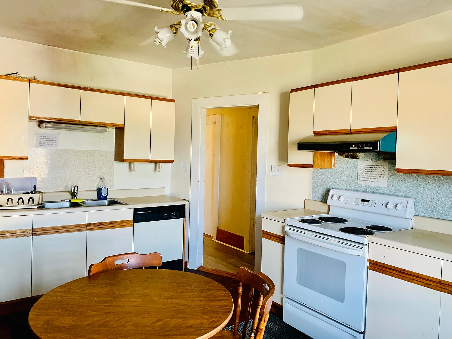 4 bed, 1.5 bath, $750 — Photo 3
