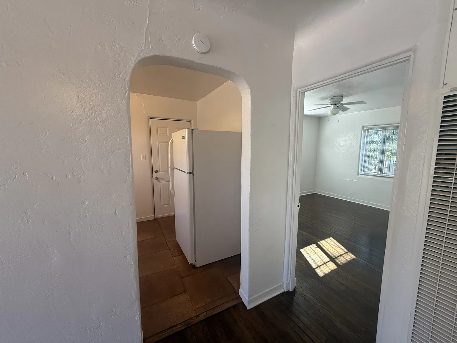 South UNM Charmer with Private Yard — Photo 1