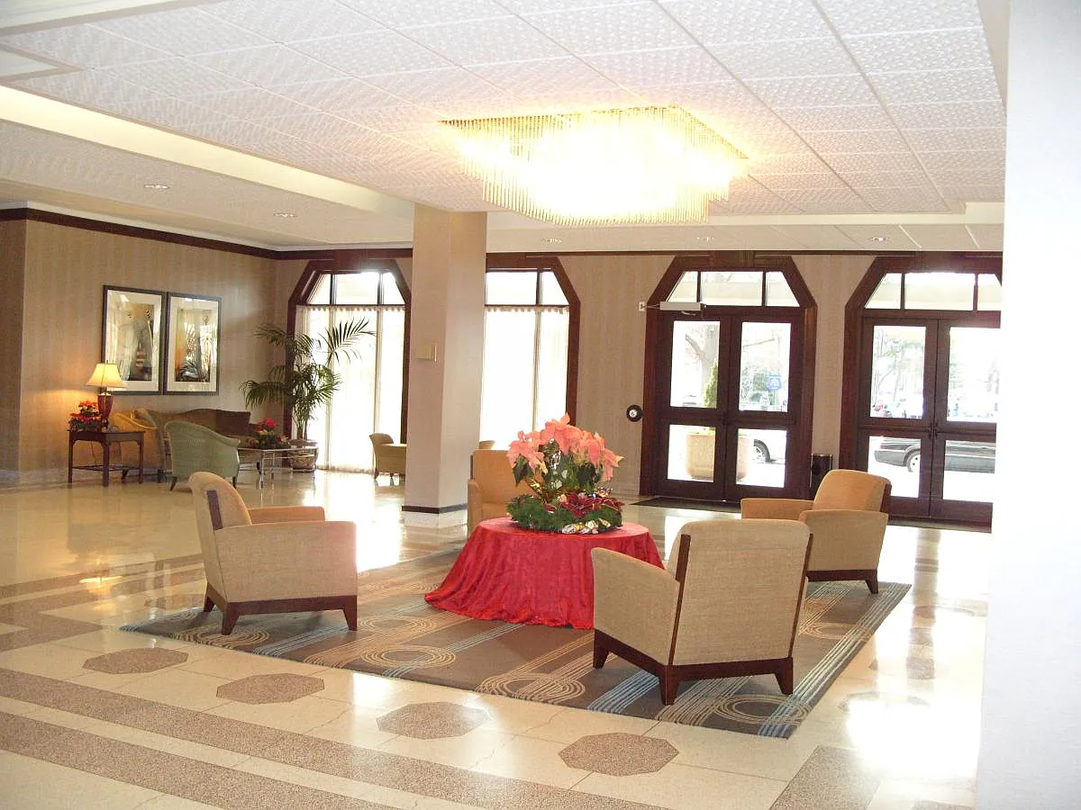 Building lobby - 700 7th St SW #308