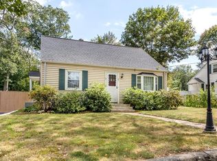 32 Greenwood Ave, Stoughton, MA 02072
