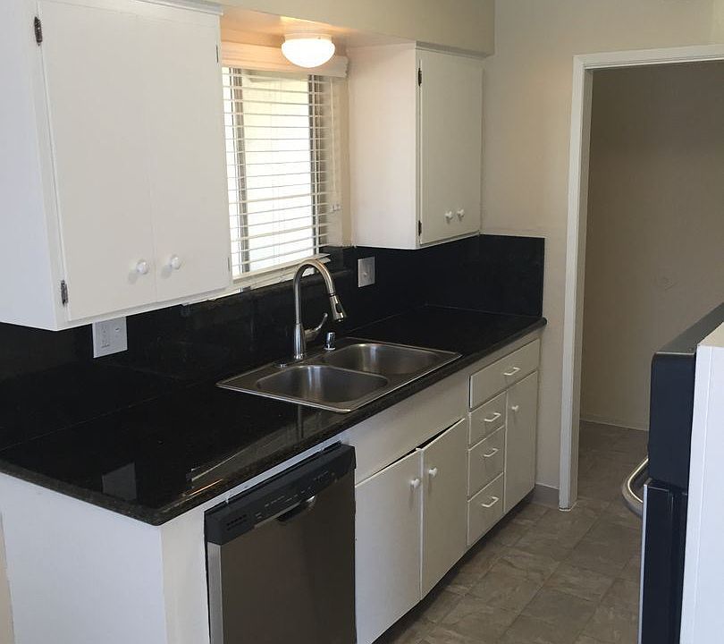 1st image of 642 Kirkland Dr APT 2