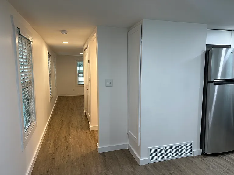 2232 W Rosedale St S #100 — Photo 9