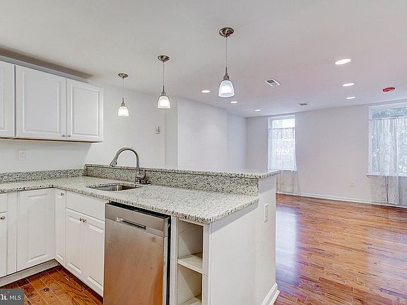 4th image of 1631 Germantown Ave Floor 2