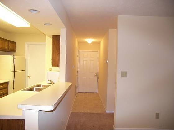 1st image of 156 Mallard Glen Dr #1