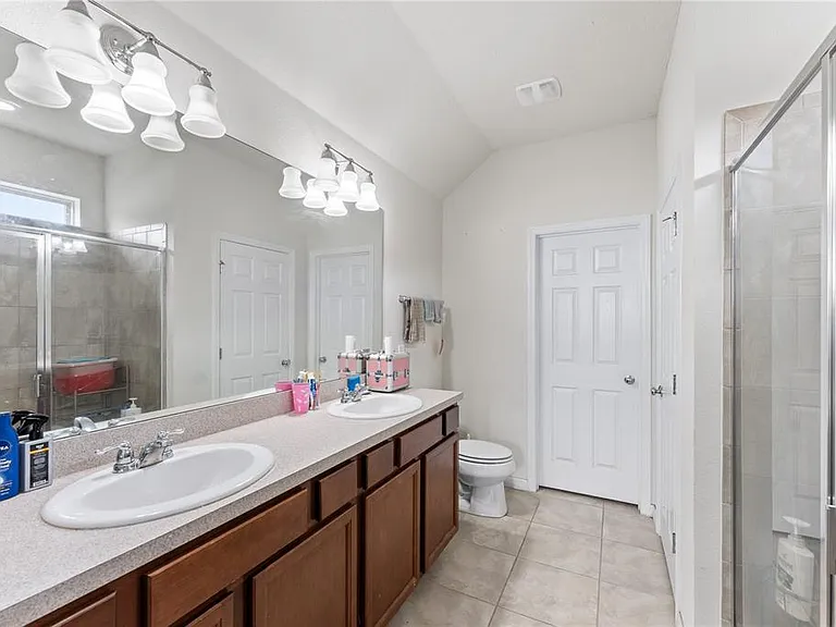3624 Vega Creek Dr — Photo 18