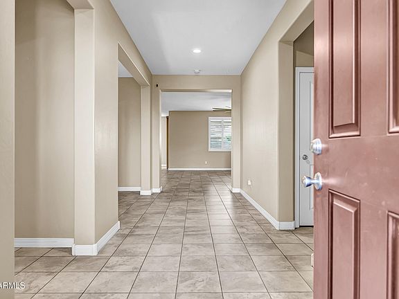 4th image of 40978 W PRYOR Lane