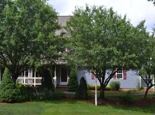 253 Winding Pond Rd, Londonderry, NH 03053