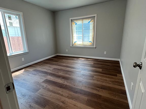 3rd image of 3717 9th Ave