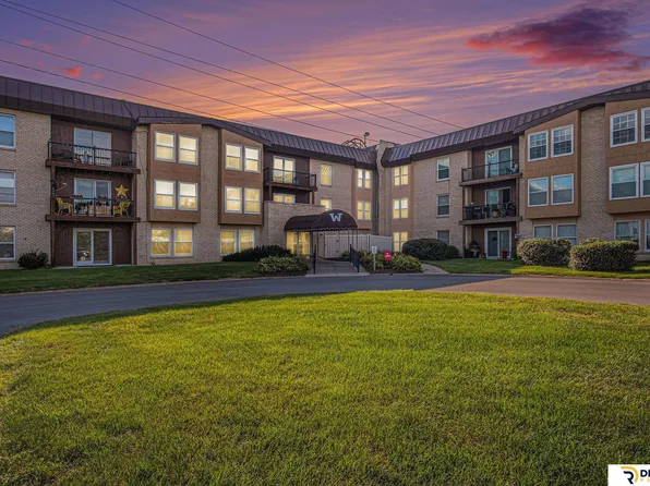 12727 W Dodge Rd APT 131C, Omaha, NE 68154