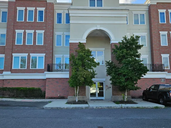 968 Robbins Edinburg Rd #305, Trenton, NJ 08690