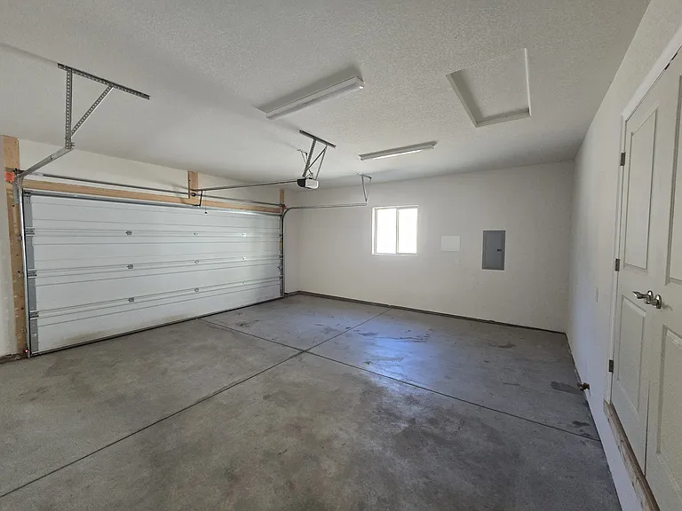 538 Brecken Ct — Photo 16