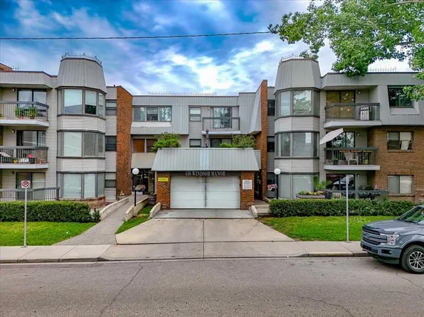 630 S 57th Ave SW #206, Calgary, AB T2V 0H4