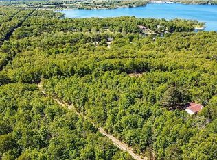 1337 Strawberry Dr, Horseshoe Bend, AR 72512
