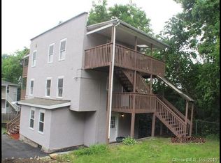 18 High St, Derby, CT 06418