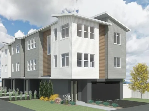 552 McDonald Ave #4, Kamloops, BC V2B 3T1