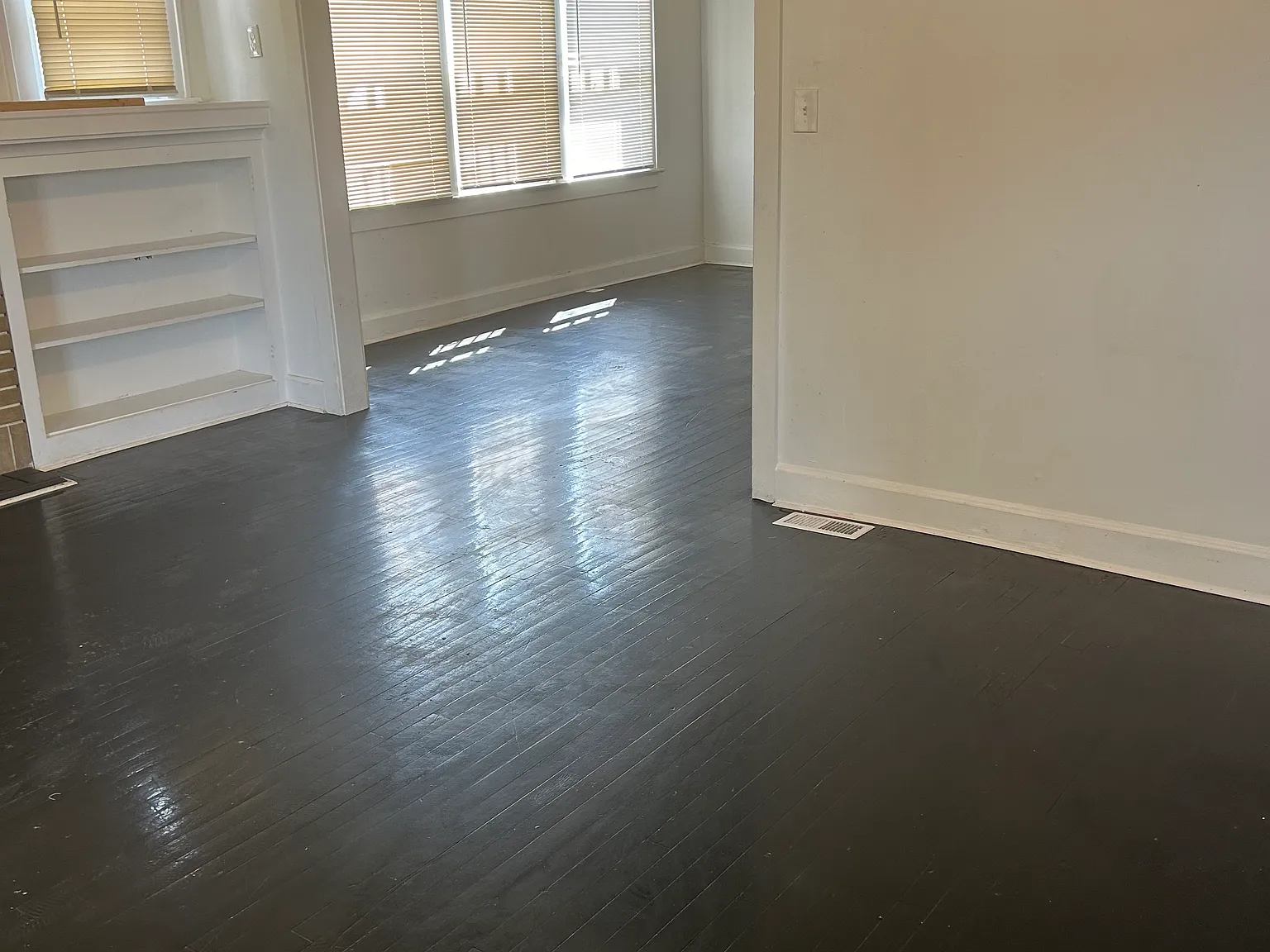 4 bed, 1941 sqft, $1,500 — Photo 4