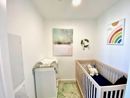 Rented by Modern Spaces | media 17