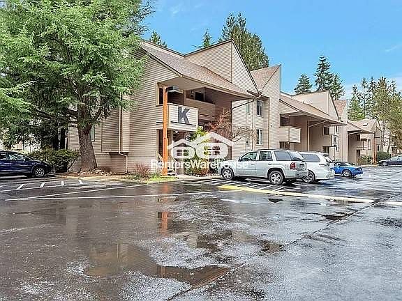2nd image of 14527 NE 44th St