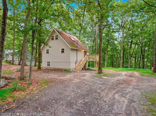 550 Whippoorwill Dr, Bushkill, PA 18324