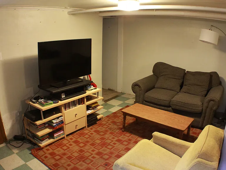 403 W Hill St #2 — Photo 8
