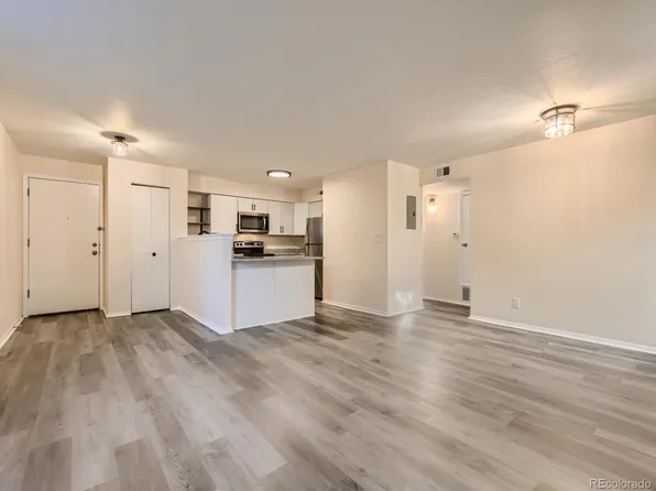 145 S Zang Way #B, Lakewood, CO 80228