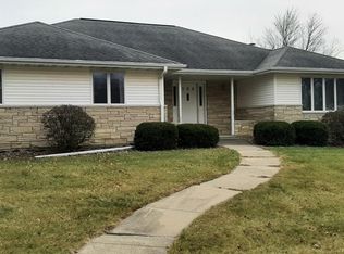 105 W Adams St, Caledonia, MN 55921