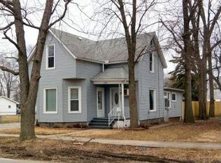 1522 N Monroe St, Litchfield, IL 62056