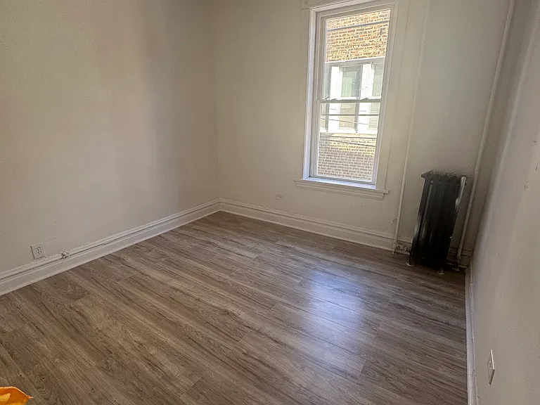 1043 E 73rd St #3 — Photo 9