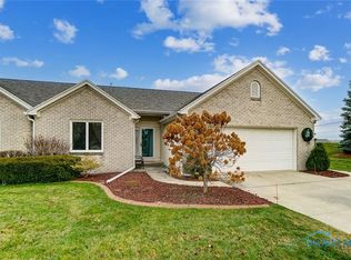 4475 Clearwater Dr, Maumee, OH 43537