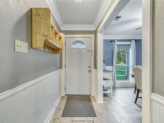 5th image of 10379 Timberidge Dr