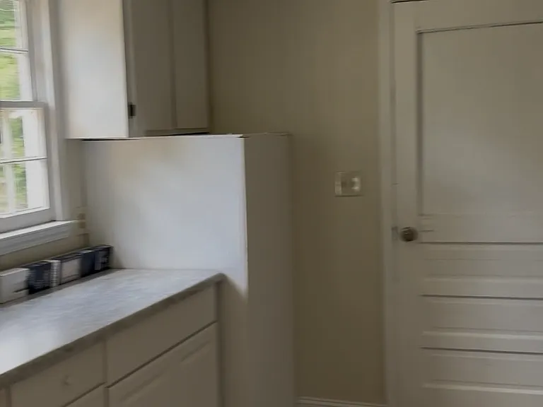 429 Bell Ave — Photo 3