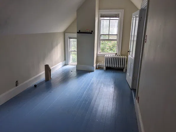 31 Rexhame St Floor 2, Roslindale, MA 02131