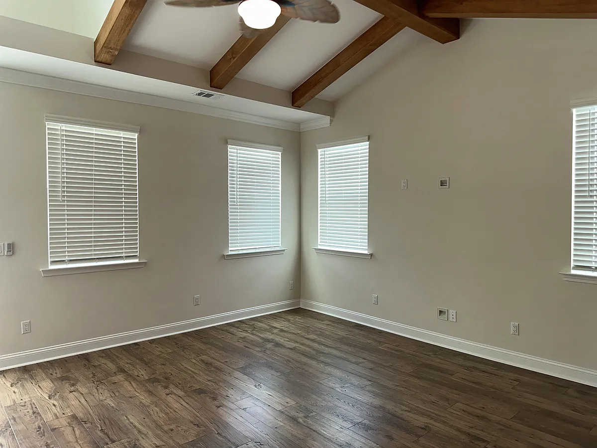 Building Photo - 1417 Shoreside Dr #101