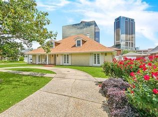 3825 Severn Ave, Metairie, LA 70002