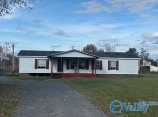 91 County Road 413, Hillsboro, AL 35643