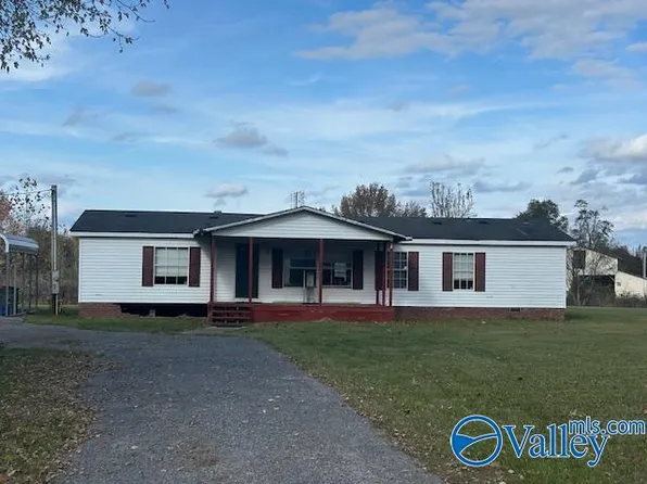 91 County Road 413, Hillsboro, AL 35643