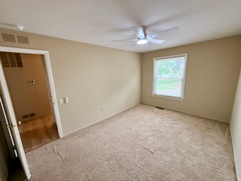 2802 Willow Ct — Photo 13