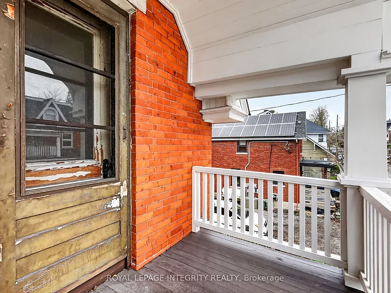56 Grosvenor Ave — Photo 36