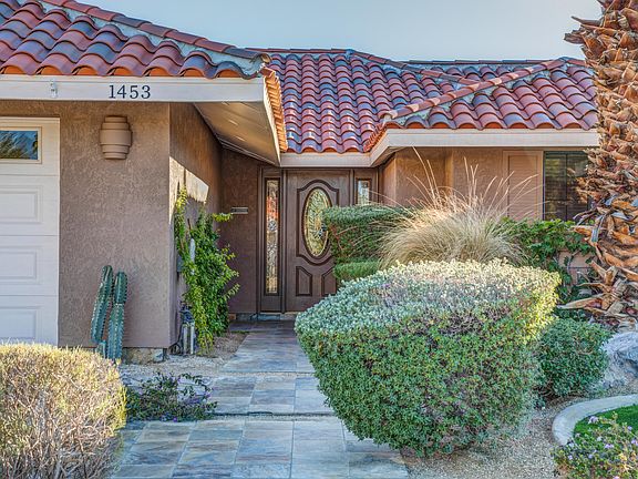 3rd image of 1453 E Gem Cir