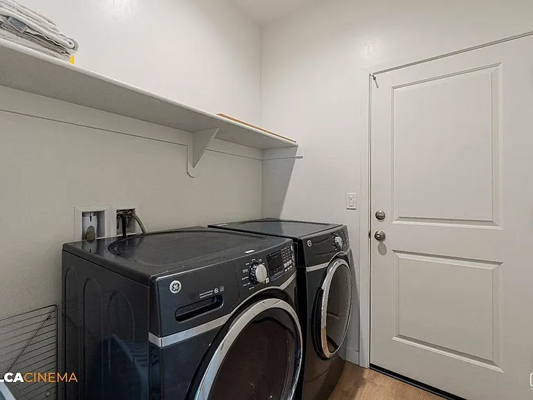 8614 Avon St — Photo 18