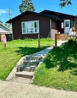 1st image of 4421 40a Ave