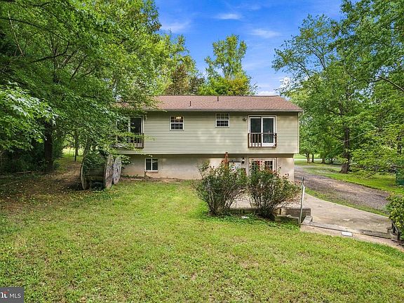 4th image of 7910 Mount Harmony Ln