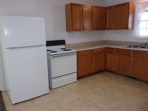 4th image of 5624 Pleasant Ave #A