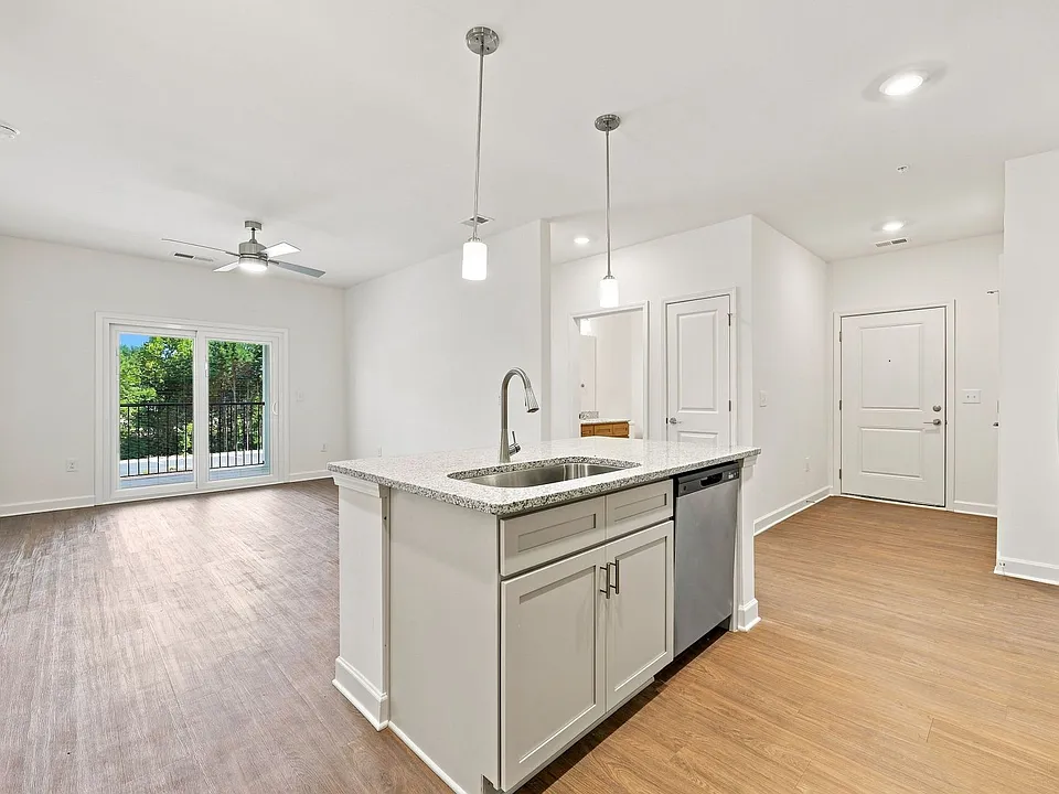 520 Trove Ln